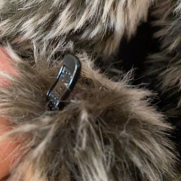 Rachel Zoe Faux Fur Vest Sz Sm - Picture 3 of 14